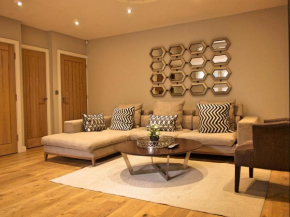 The Norfolk Townhouse - Stunning 5BDR Home, London